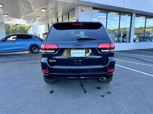 2022 Jeep Grand Cherokee Laredo