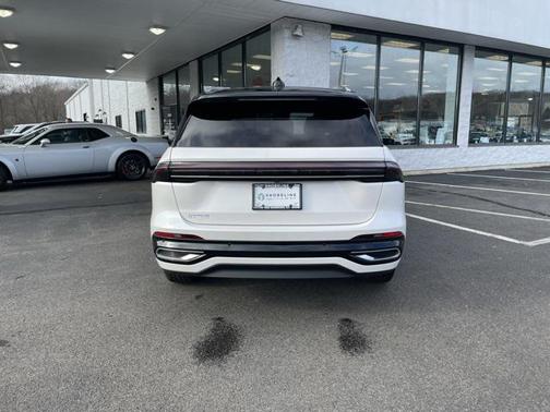 2024 Lincoln Nautilus Reserve