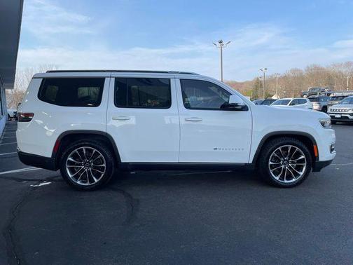 2022 Jeep Wagoneer Series III 4x4