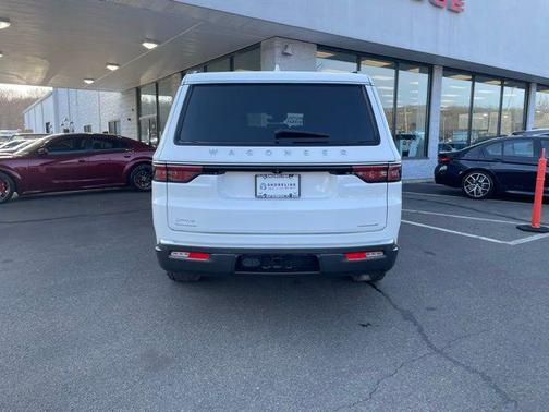 2022 Jeep Wagoneer Series III 4x4