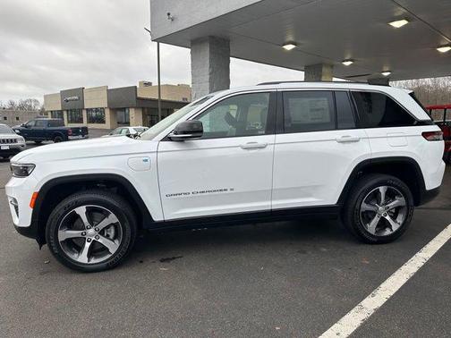 Bright White Clearcoat 2024 Jeep Grand Cherokee 4xe Base