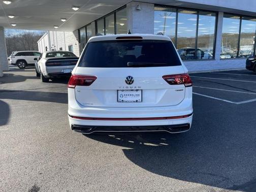 2022 Volkswagen Tiguan 2.0T SE R-Line Black 4MOTION