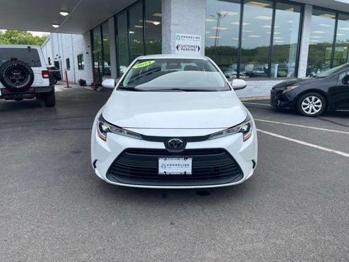 Wind Chill Pearl 2024 Toyota Corolla LE