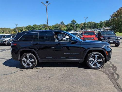 2023 Jeep Grand Cherokee 4xe Base