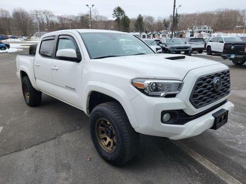 2022 Toyota Tacoma TRD Sport