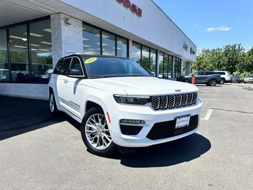2023 Jeep Grand Cherokee Summit