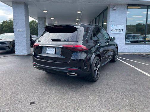 Obsidian Black Metallic 2026 Mercedes-Benz GLE 580 4MATIC