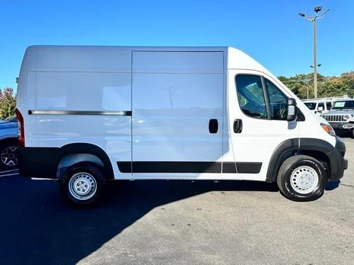 2025 RAM ProMaster 1500 Base