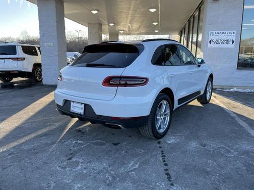 2017 Porsche Macan Base