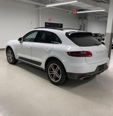 2017 Porsche Macan Base