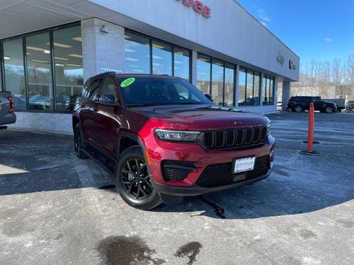 2024 Jeep Grand Cherokee Altitude