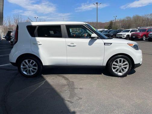 Clear White 2017 Kia Soul +