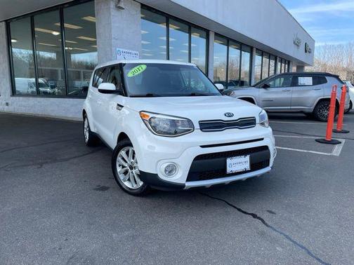 Clear White 2017 Kia Soul +