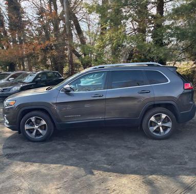 Granite Crystal Metallic Clearcoat 2019 Jeep Cherokee Limited