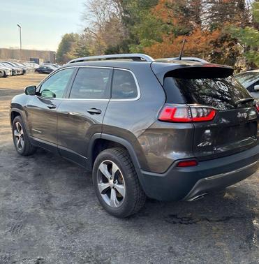 Granite Crystal Metallic Clearcoat 2019 Jeep Cherokee Limited