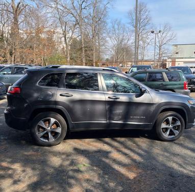 Granite Crystal Metallic Clearcoat 2019 Jeep Cherokee Limited