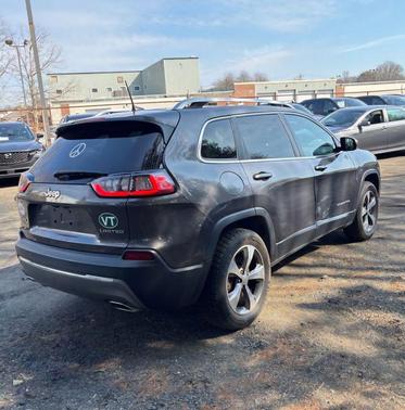 Granite Crystal Metallic Clearcoat 2019 Jeep Cherokee Limited