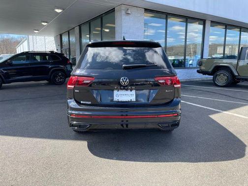 2022 Volkswagen Tiguan 2.0T SE R-Line Black 4MOTION