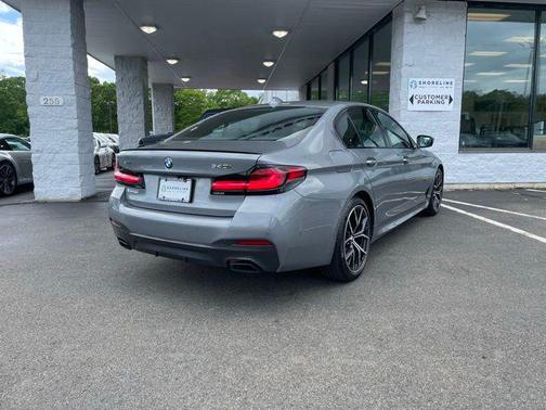 Skyscraper Gray Metallic 2023 BMW 540 i xDrive