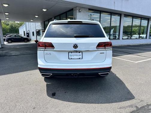 2022 Volkswagen Atlas 3.6L SE w/Technology