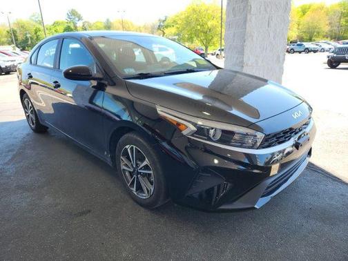 Aurora Black 2023 Kia Forte LXS