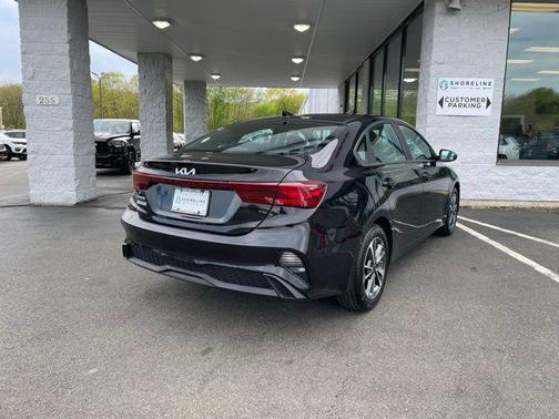 Aurora Black 2023 Kia Forte LXS