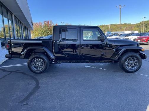 2025 Jeep Gladiator Sport S