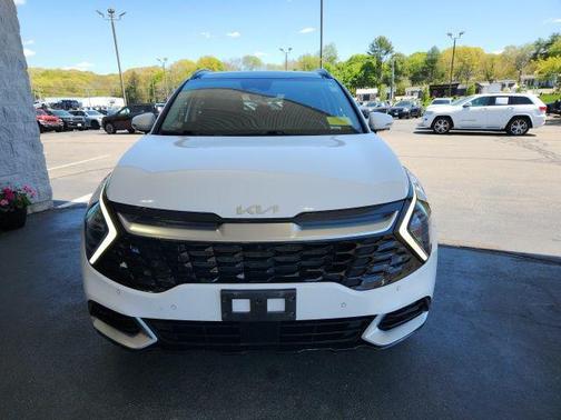 Glacial White Pearl 2023 Kia Sportage SX-Prestige