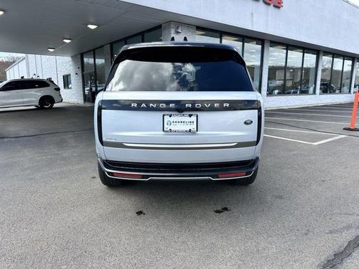 2023 Land Rover Range Rover P530 SE