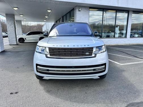 2023 Land Rover Range Rover P530 SE