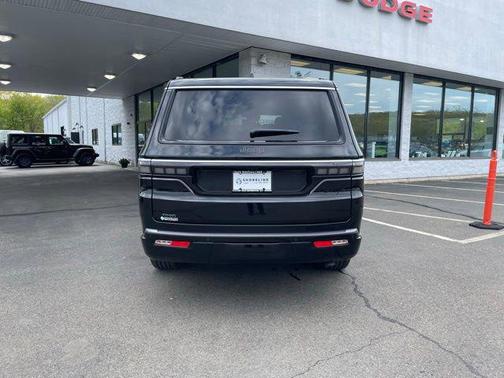 High Gloss Black 2026 Jeep Grand Wagoneer Grand Wagoneer