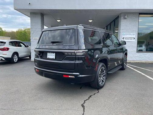 High Gloss Black 2026 Jeep Grand Wagoneer Grand Wagoneer