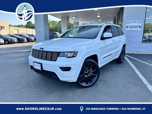2022 Jeep Grand Cherokee Laredo