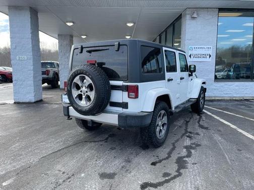 2017 Jeep Wrangler Unlimited Sahara
