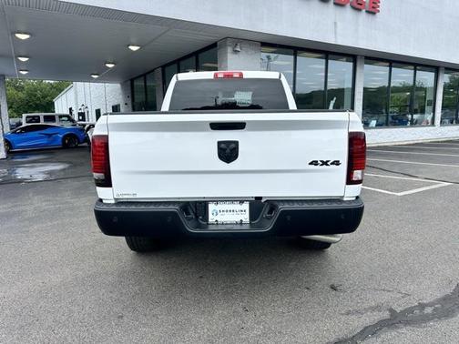 2022 RAM 1500 Classic Warlock Quad Cab 4x4 6'4' Box
