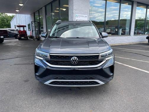 Platinum Gray Metallic 2023 Volkswagen Taos 1.5T SE