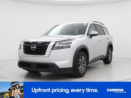 Silver 2025 Nissan Pathfinder SV