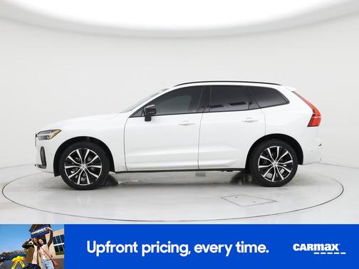 2024 Volvo XC60 B5 Plus Dark Theme