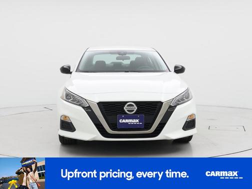 White 2021 Nissan Altima SR