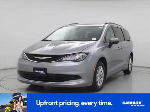 Silver 2020 Chrysler Voyager LXI