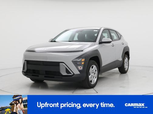 Gray 2024 Hyundai KONA SE