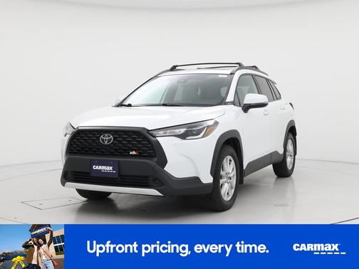 White 2022 Toyota Corolla Cross LE