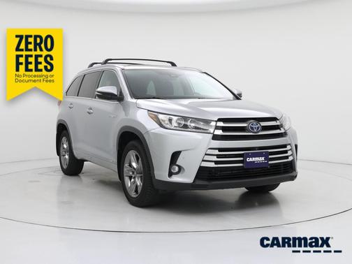 Silver 2019 Toyota Highlander Hybrid Limited Platinum