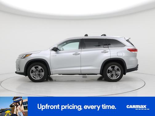 Silver 2019 Toyota Highlander Hybrid Limited Platinum