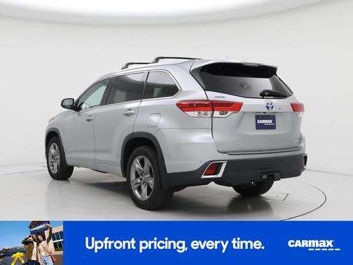 Silver 2019 Toyota Highlander Hybrid Limited Platinum