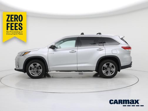 Silver 2019 Toyota Highlander Hybrid Limited Platinum