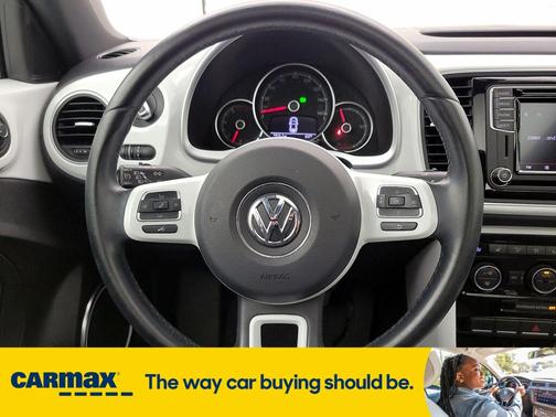 2019 Volkswagen Beetle SE