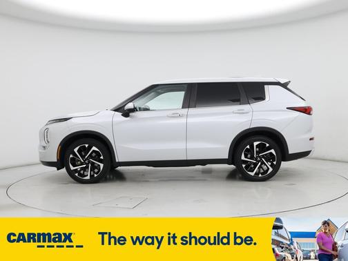 2022 Mitsubishi Outlander SE