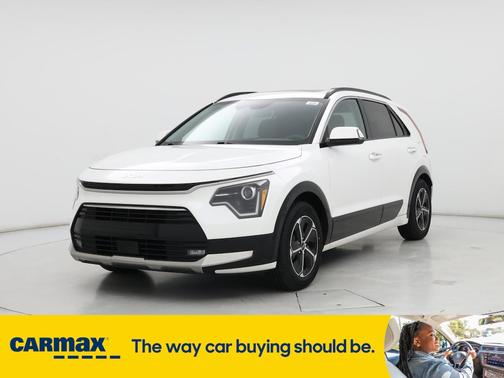 2023 Kia Niro SX