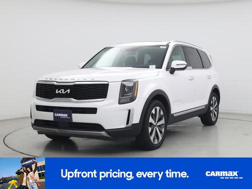 White 2022 Kia Telluride S